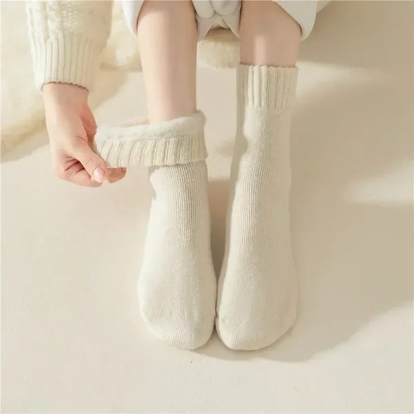 3 Pairs Women's woollen socks